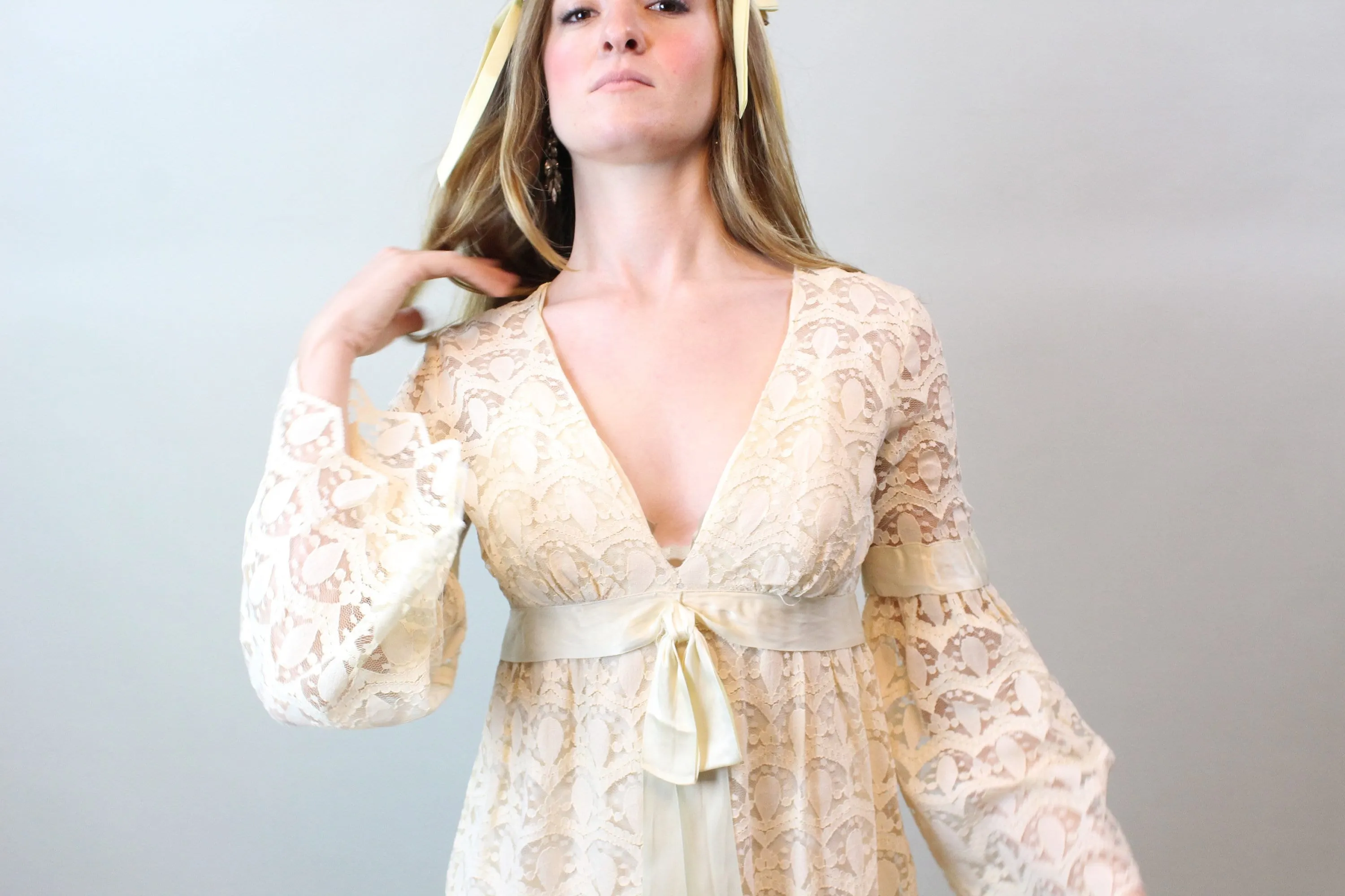 1960s BELL SLEEVES lace wedding dress xs | new spring summer