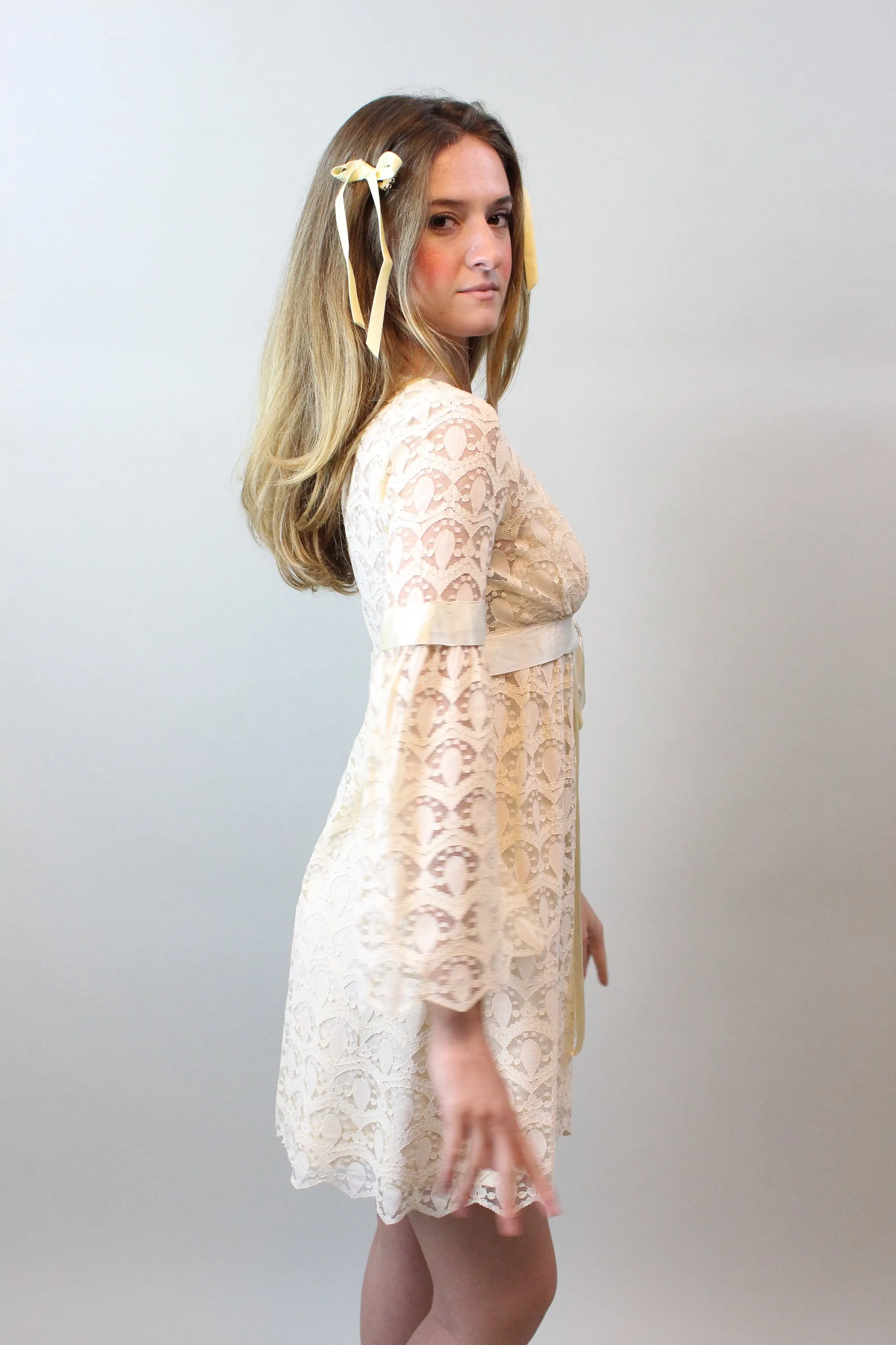 1960s BELL SLEEVES lace wedding dress xs | new spring summer