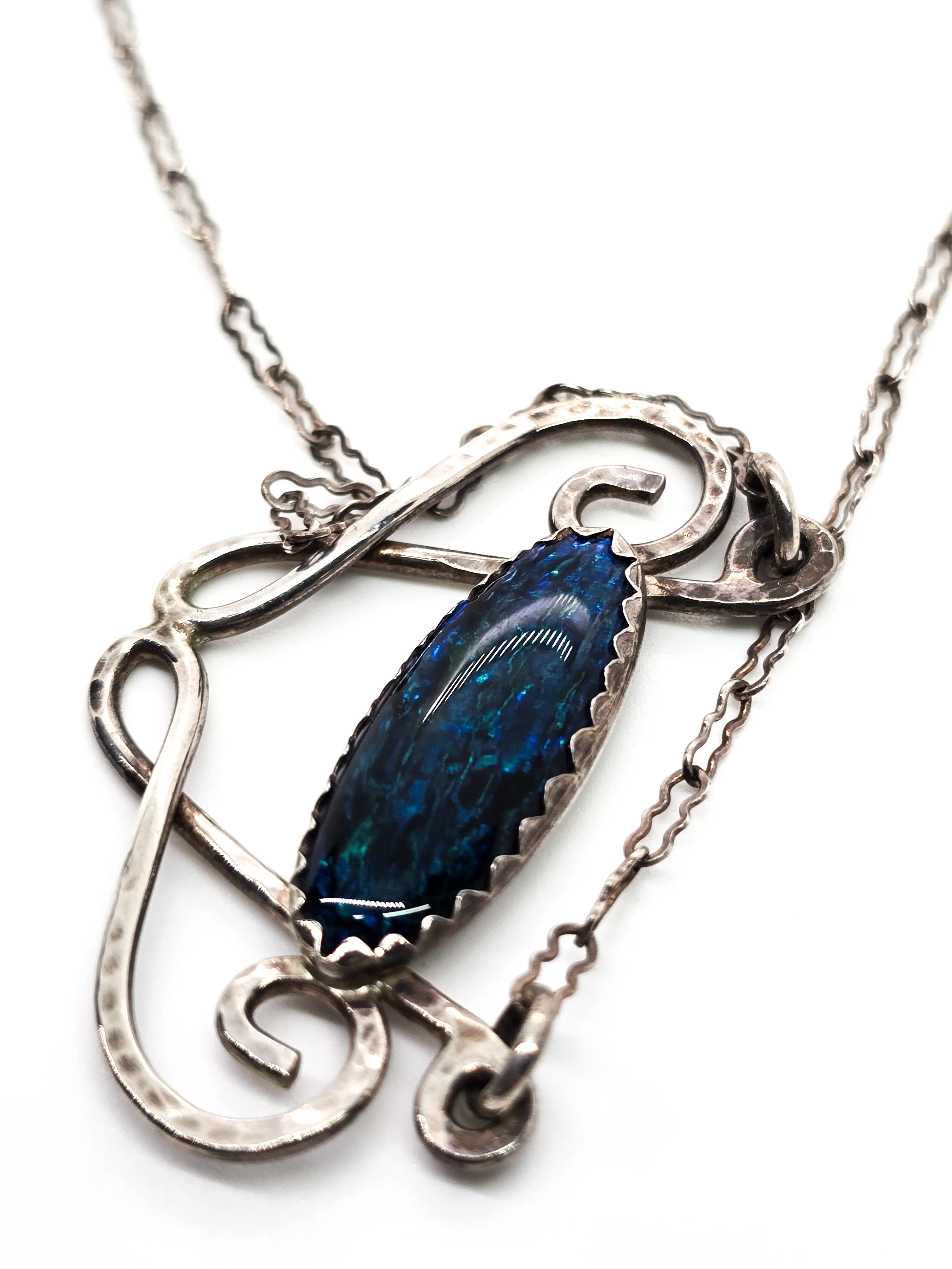 Art Nouveau hammered artisan cartouche sparkling blue sterling silver necklace