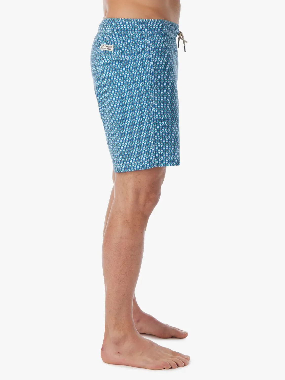 Bayberry Trunk | Beach Tiles