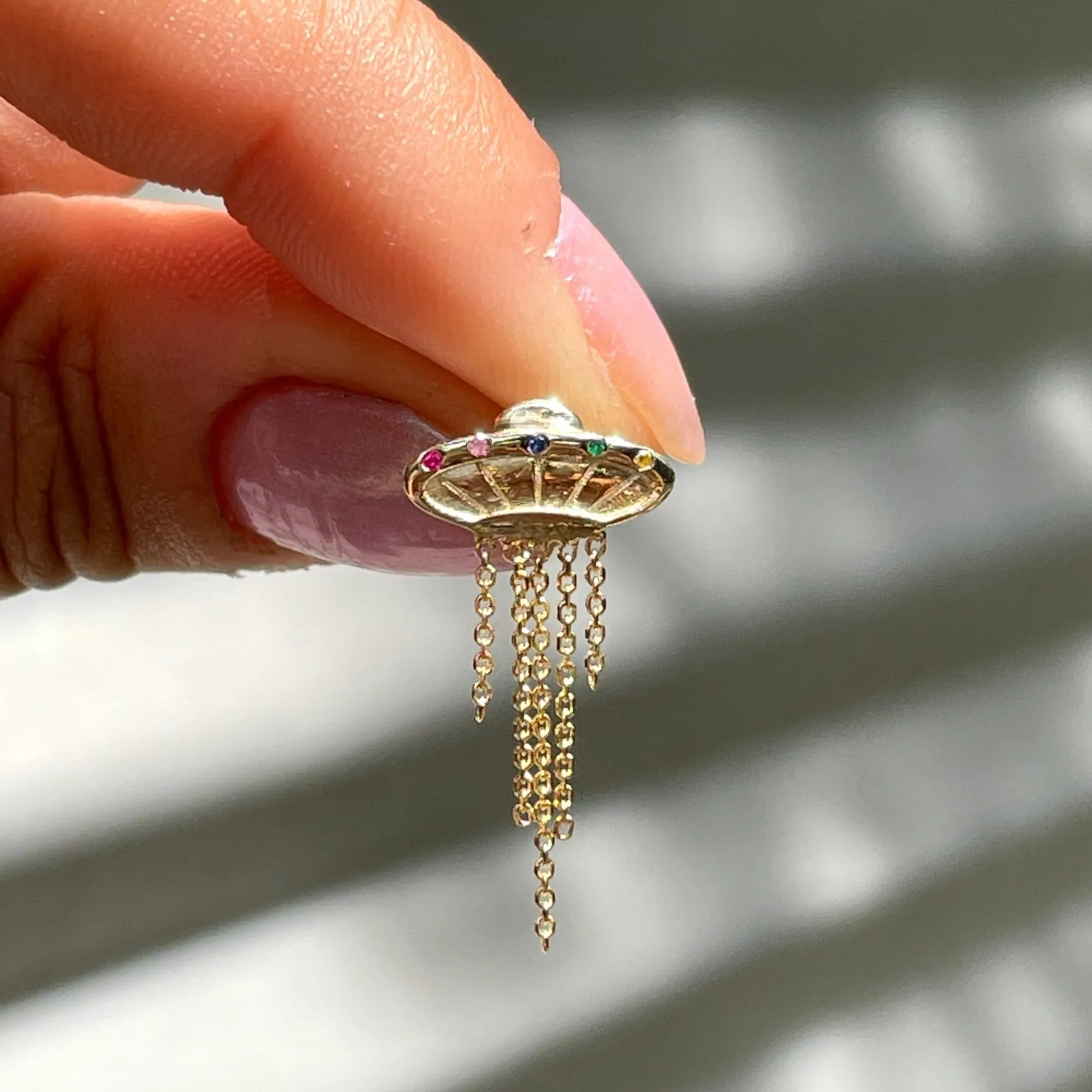 BEAM ME UP Earring