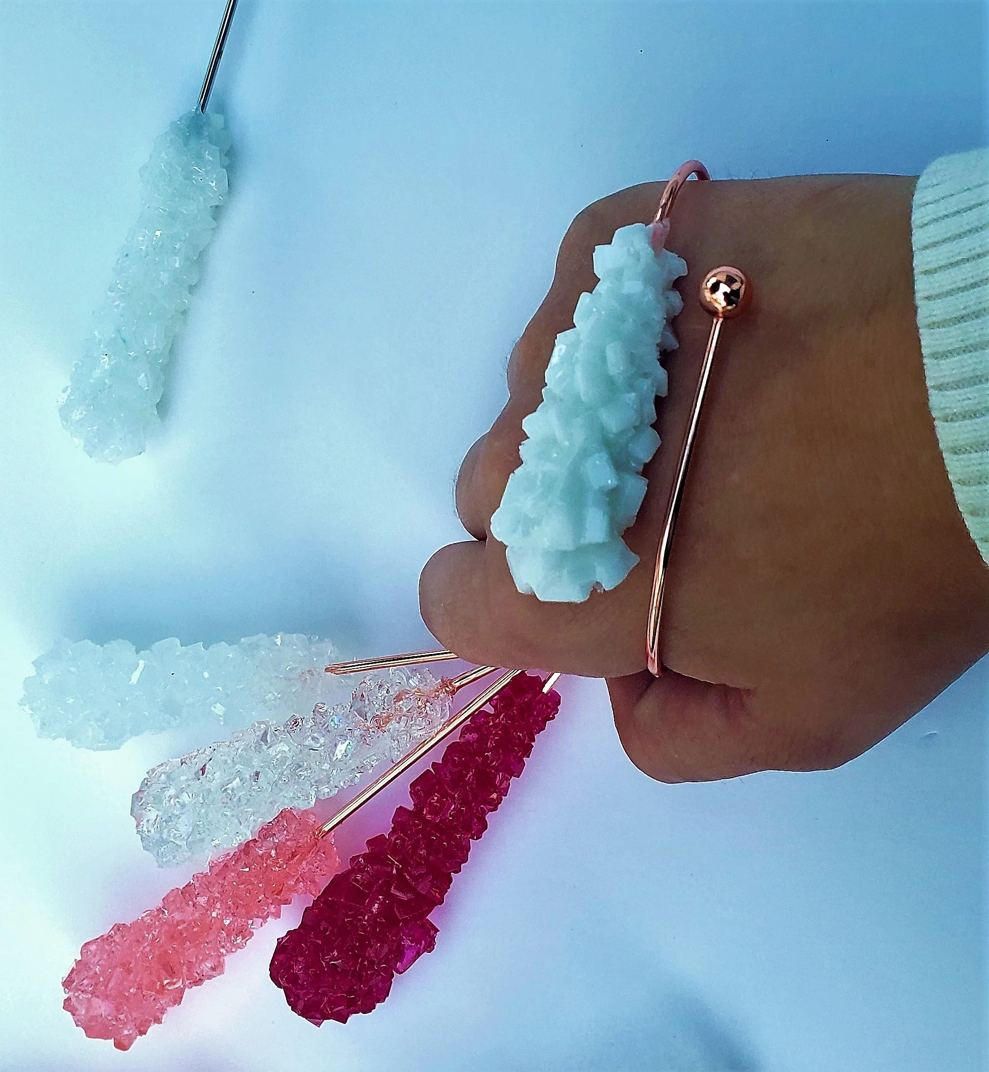 CARIBBEAN SEA ROCK CANDY PALM CUFF