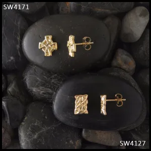 Celtic Chip Carved Post Earrings in 14K Gold