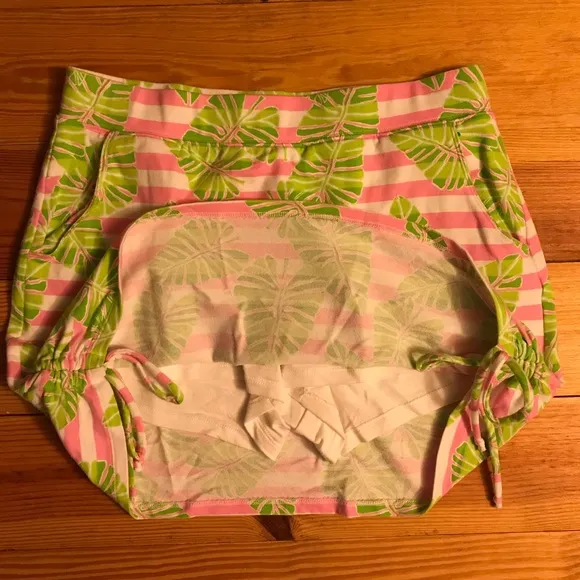 Crown &amp; Ivy Pink Green Tropical Skort with Pockets, EUC, PM