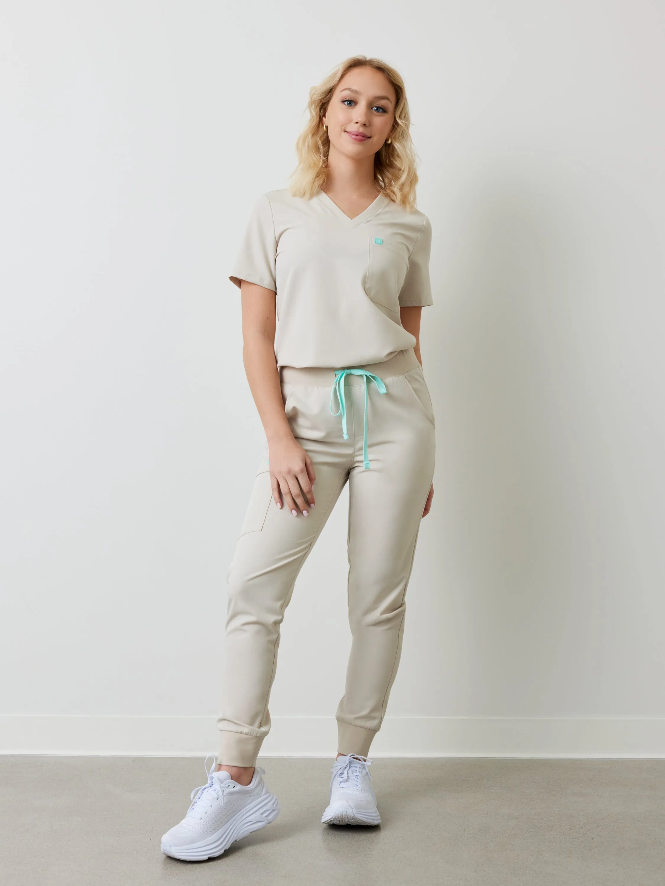 DEMI RE-GARDE™ - BEIGE BOHO - Jogger Scrub Pants - FINAL SALE|| DEMI RE-GARDE™ - BEIGE BOHO - Pantalon Jogger - VENTE FINALE