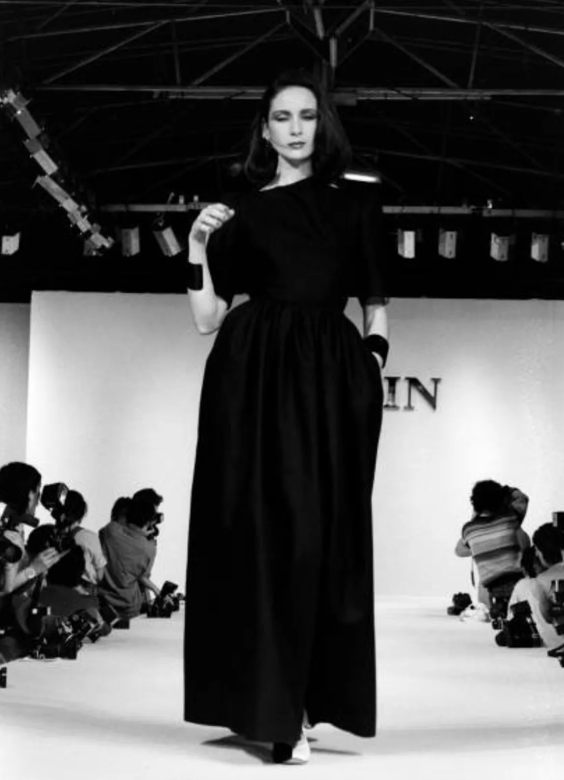 Dreamy Spring 1984 Lanvin by Jules-Francois Crahay Runway Red Linen & Black Dress w Open Bow Back