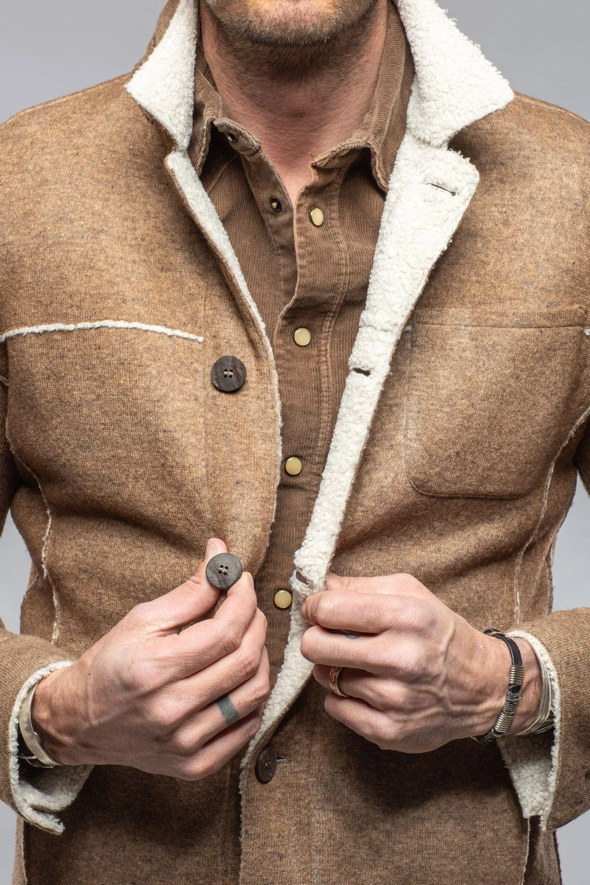 Kalispell Sherpa Shirt Jacket In Beige