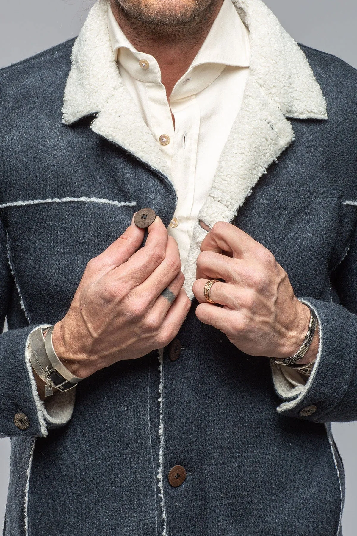 Kalispell Sherpa Shirt Jacket In Navy