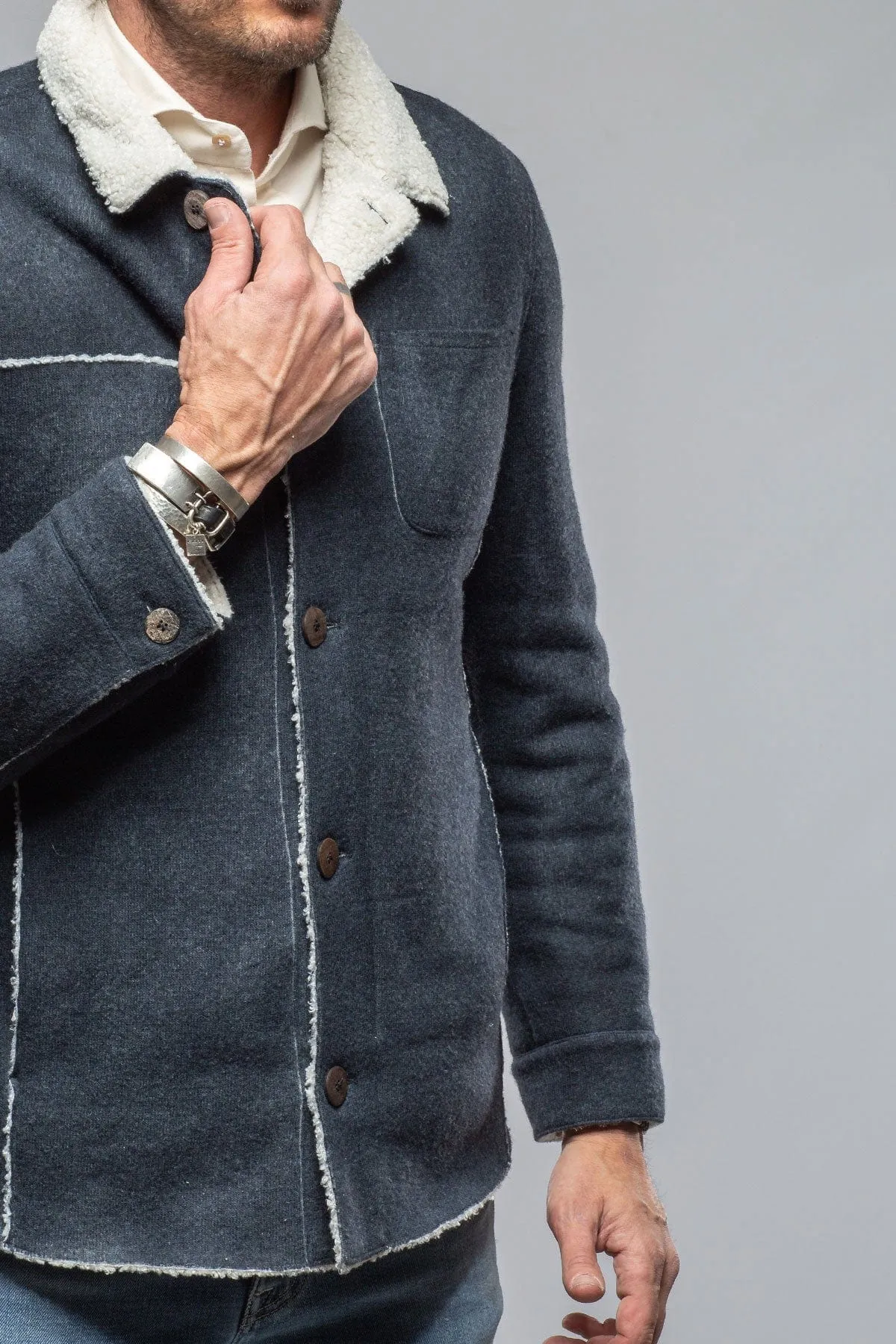 Kalispell Sherpa Shirt Jacket In Navy