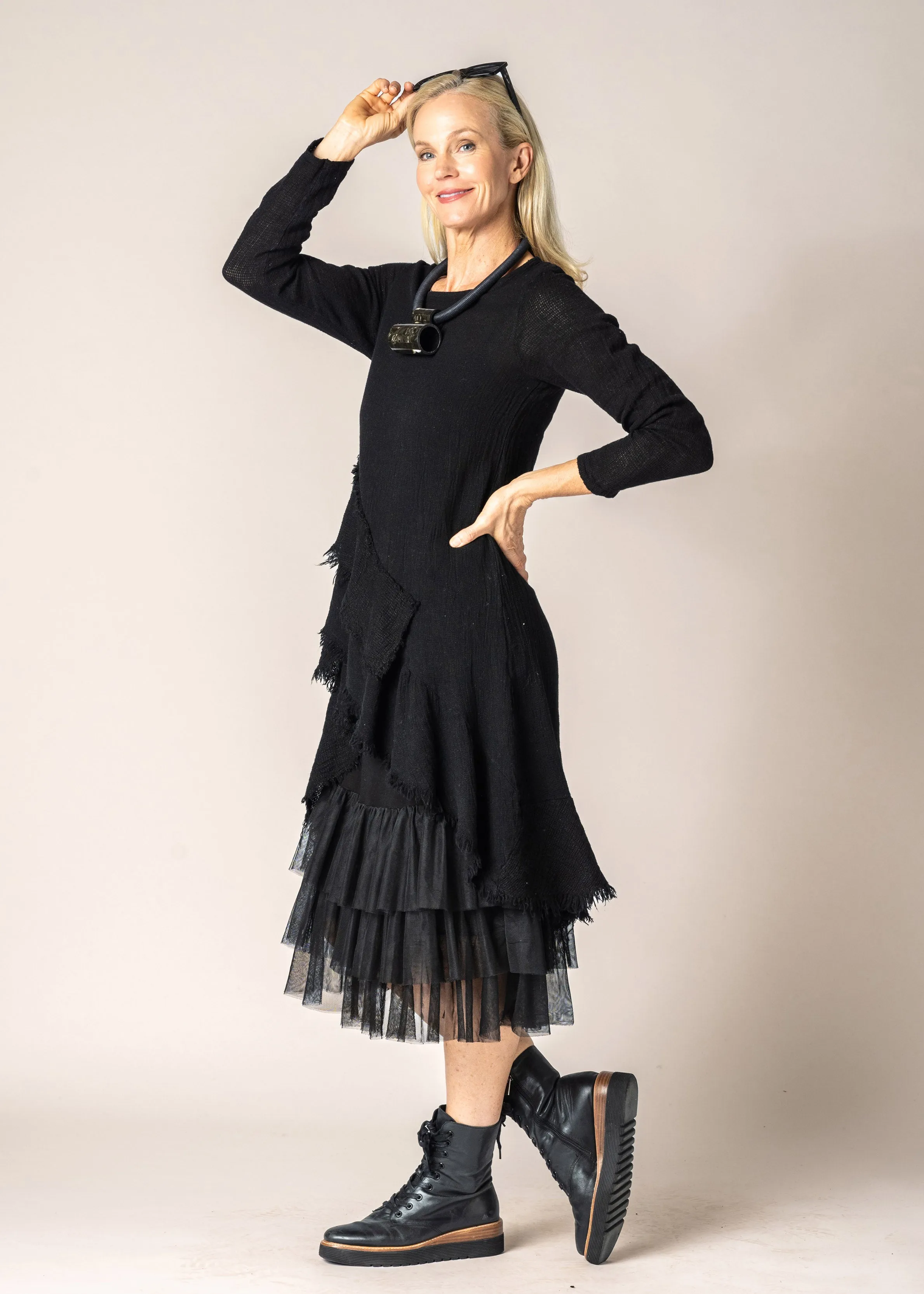Kelsie Skirt in Onyx