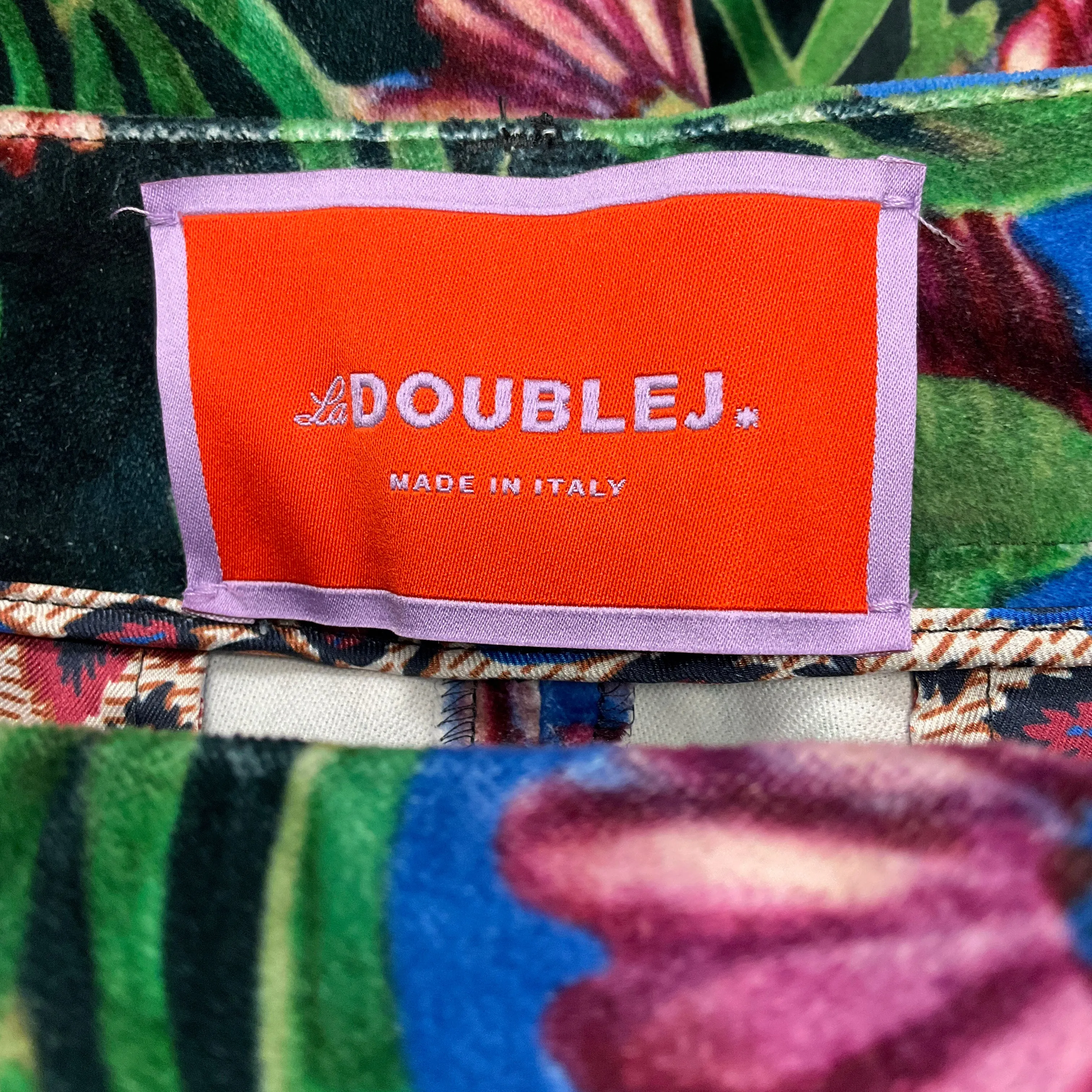 La DoubleJ Blue Multi Floral Print Edition 30 Cotton Velvet 24/7 Pants