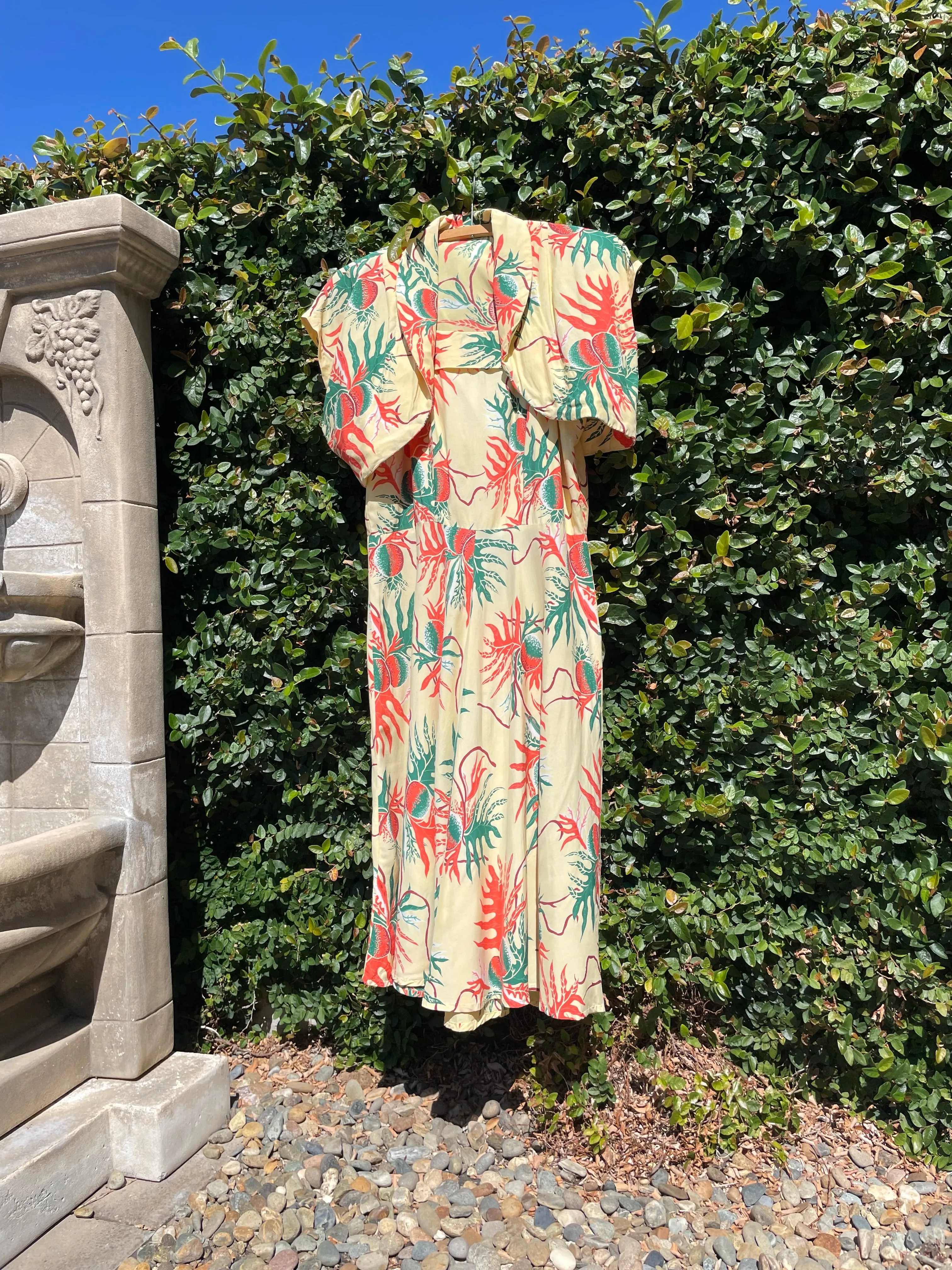 Late 1940s 'Winifred Dick of Honolulu' Rayon Tropical Two Piece Dress Bolero Set