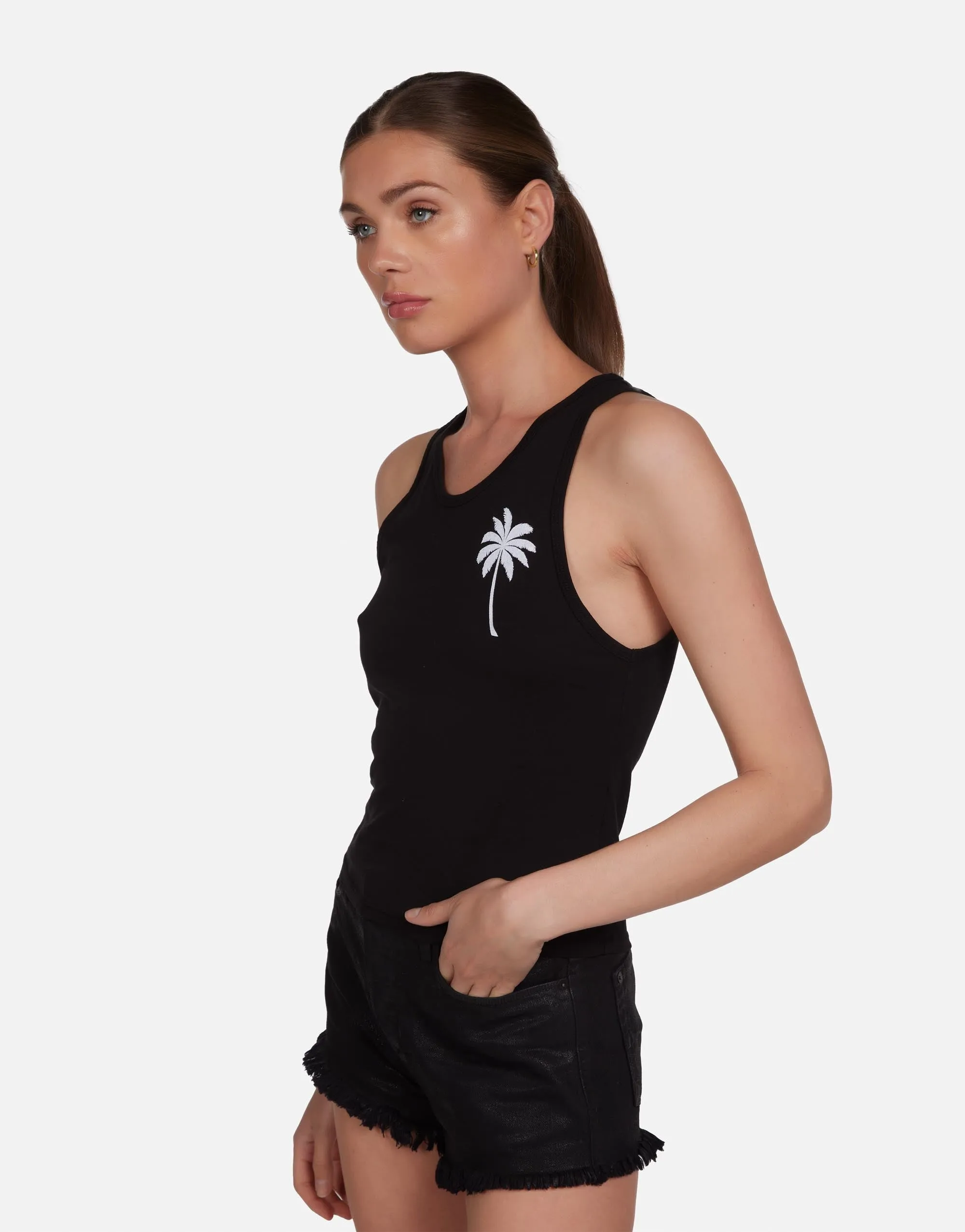 Luciana Tropical Shark