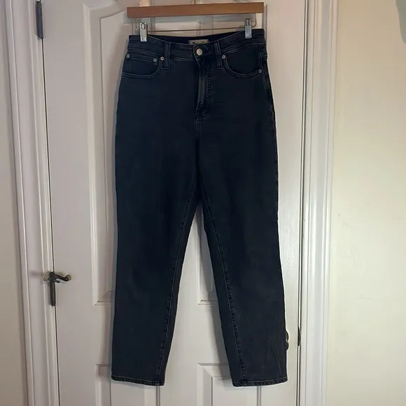Madewell | Washed Black The Curvy Perfect Vintage Jean Lunar Wash Size 26/4