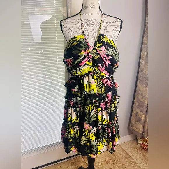 Nicole Miller Ruffled Tropical Floral Halter Neckline Resortwear Mini Dress 12