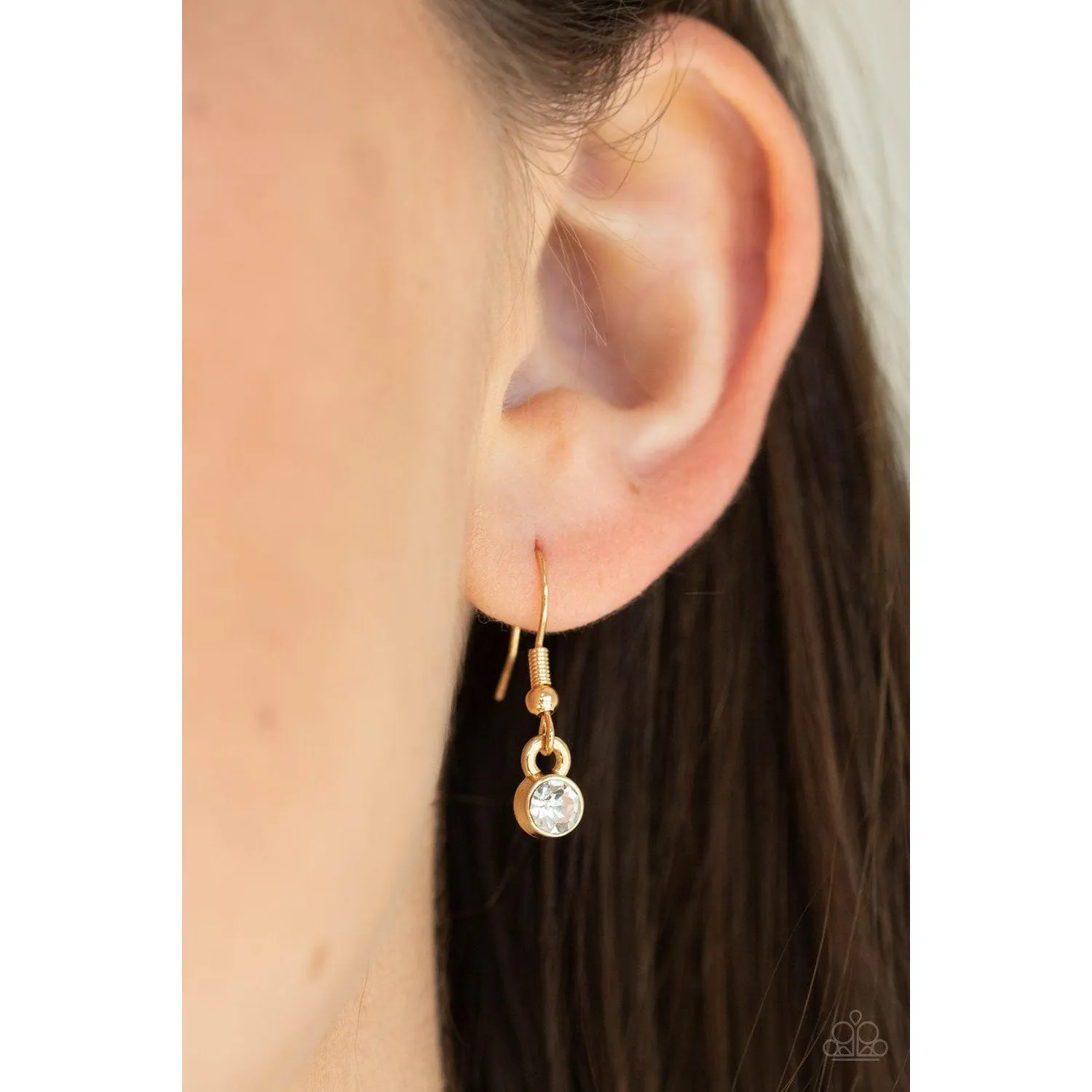 Paparazzi Not A HEIR Out Of Place Gold Necklace & Earrings Set