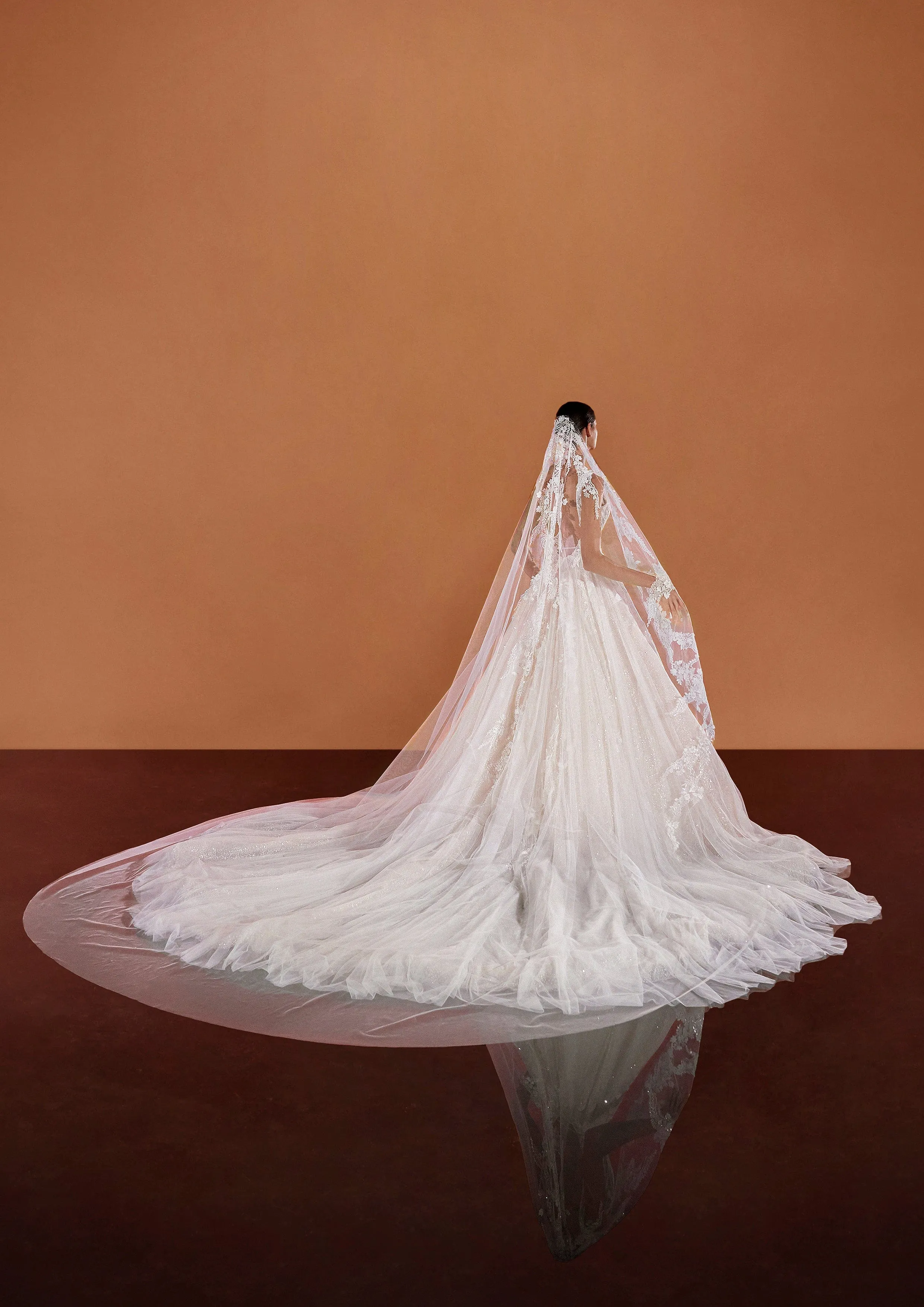 Pronovias Privee: Sai