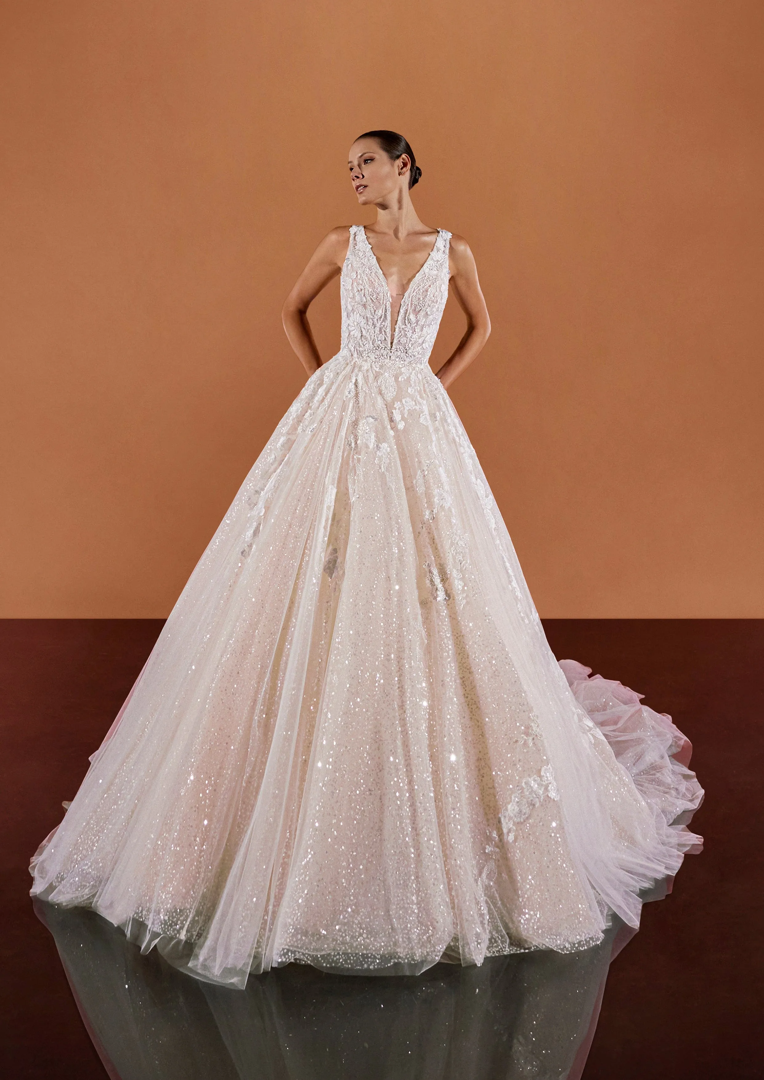 Pronovias Privee: Sai