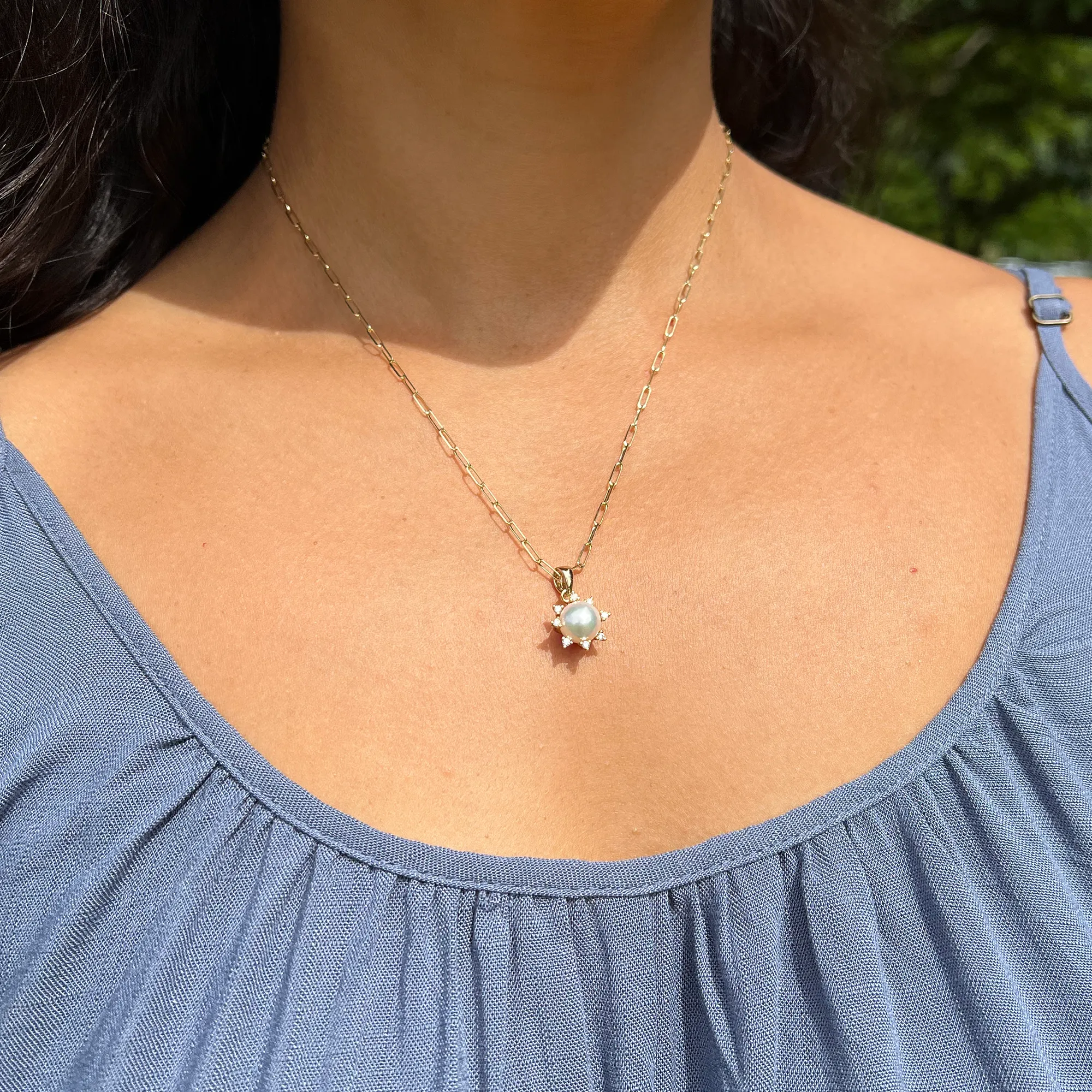 Protea Akoya White Pearl Pendant in Gold with Diamonds - 8mm