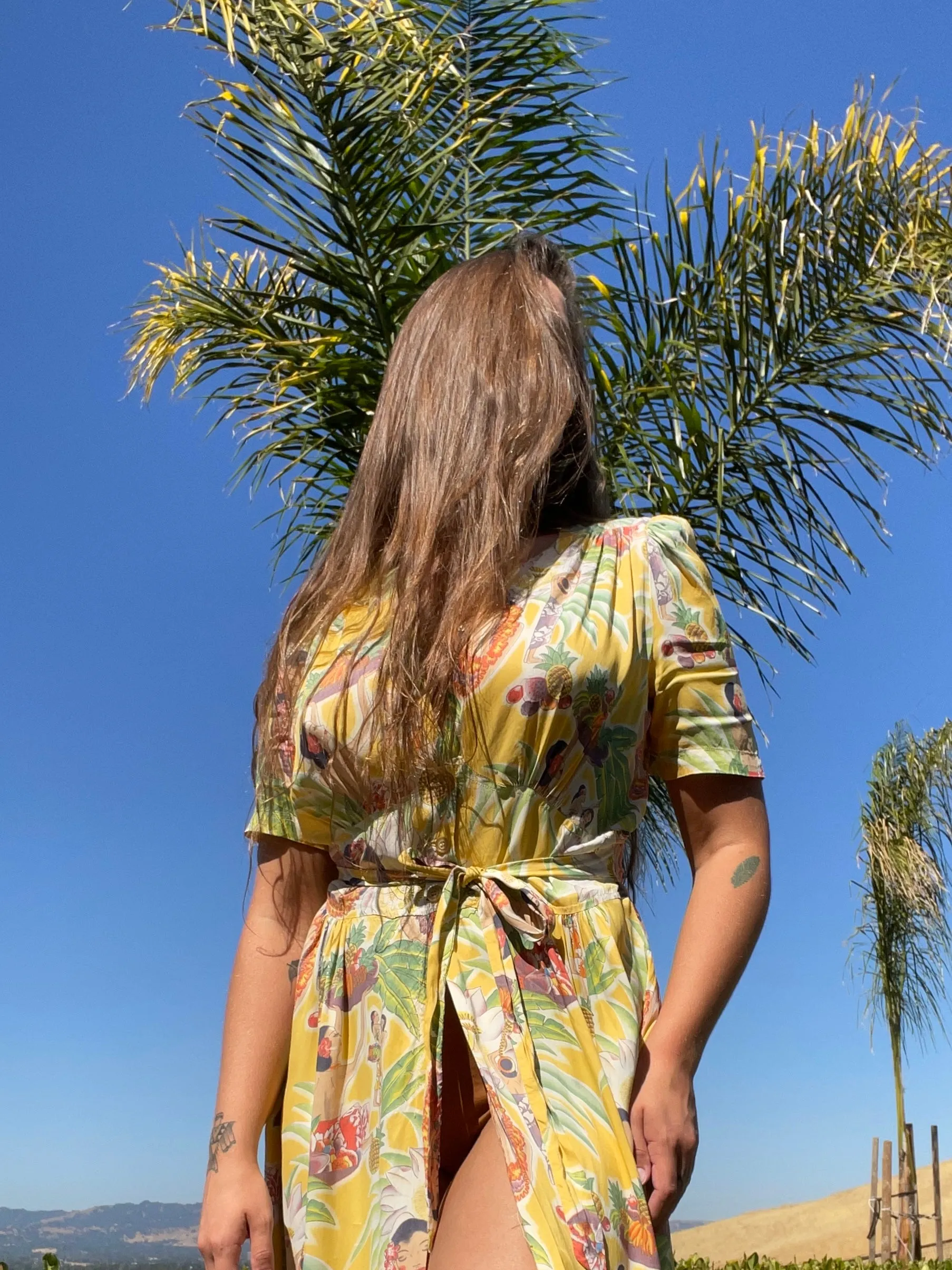 Rare 1940s Hawaiiana Tie Waist Dress