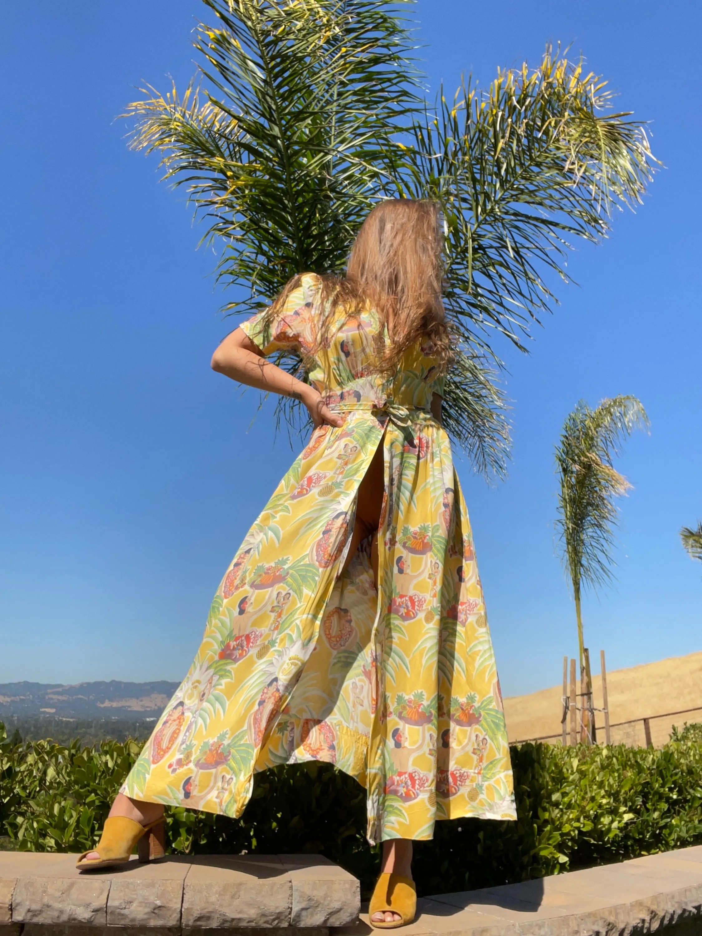 Rare 1940s Hawaiiana Tie Waist Dress