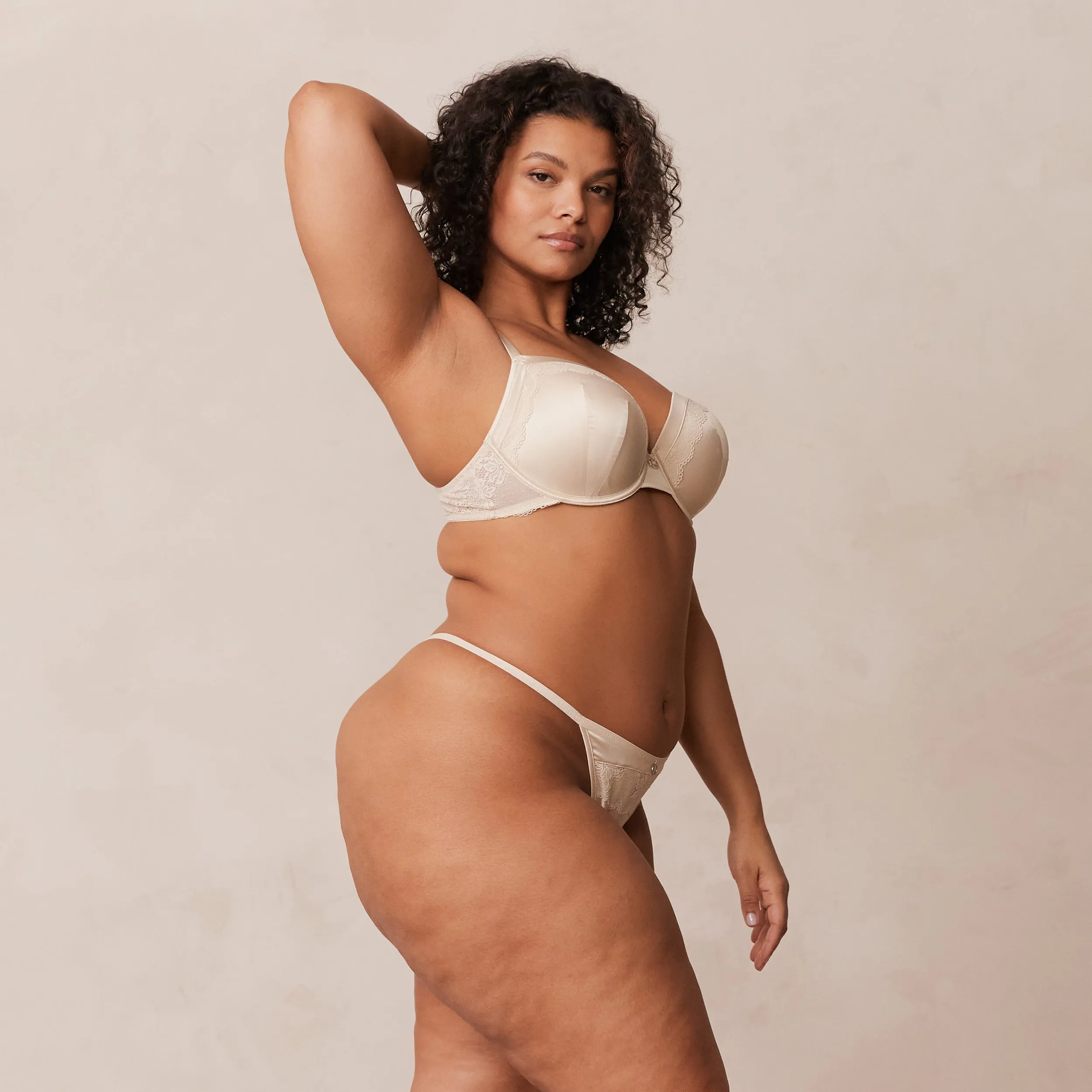 Soft Satin T-shirt Soutien-Gorge - Latte