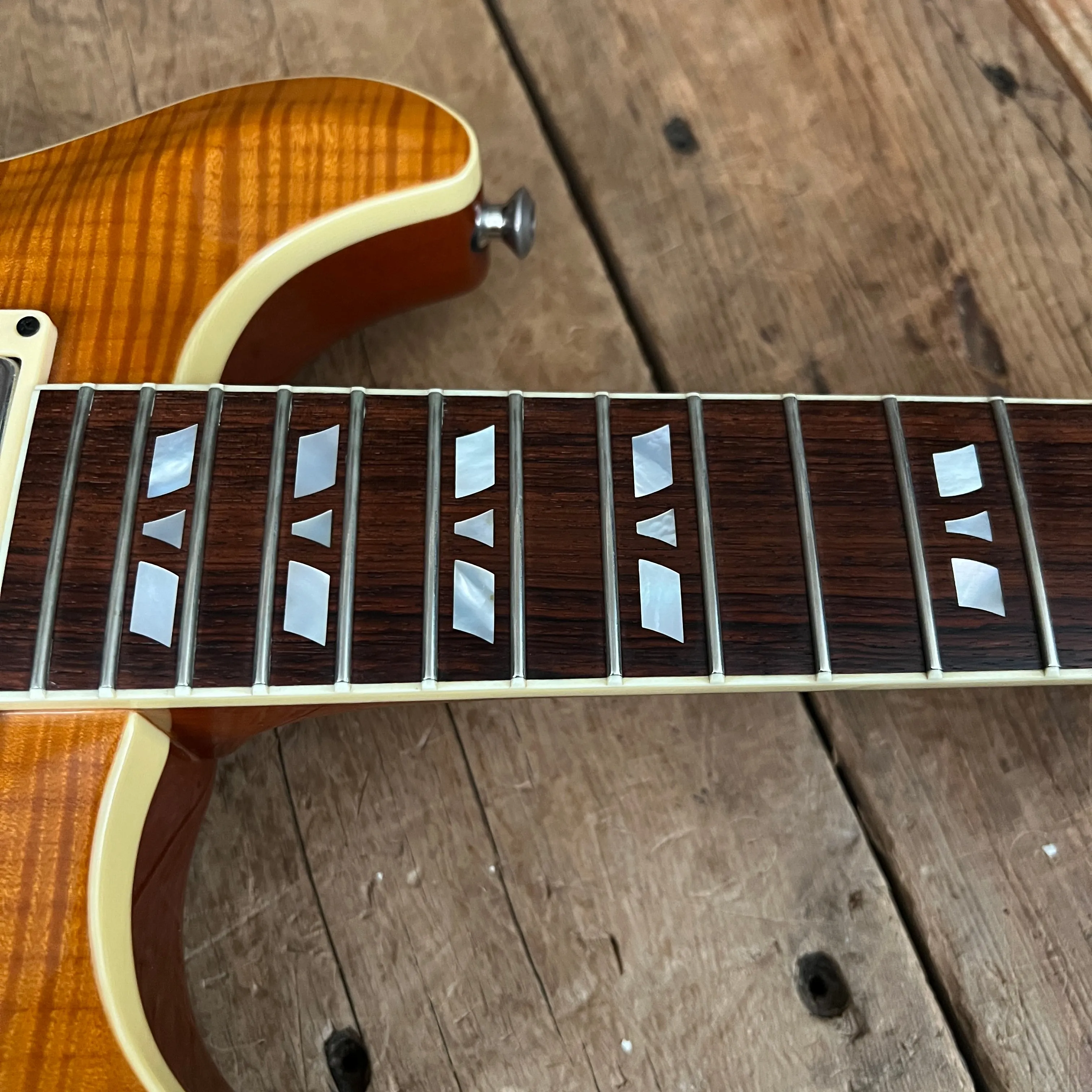 SOLD - Hamer Artist Custom 2004 Amber