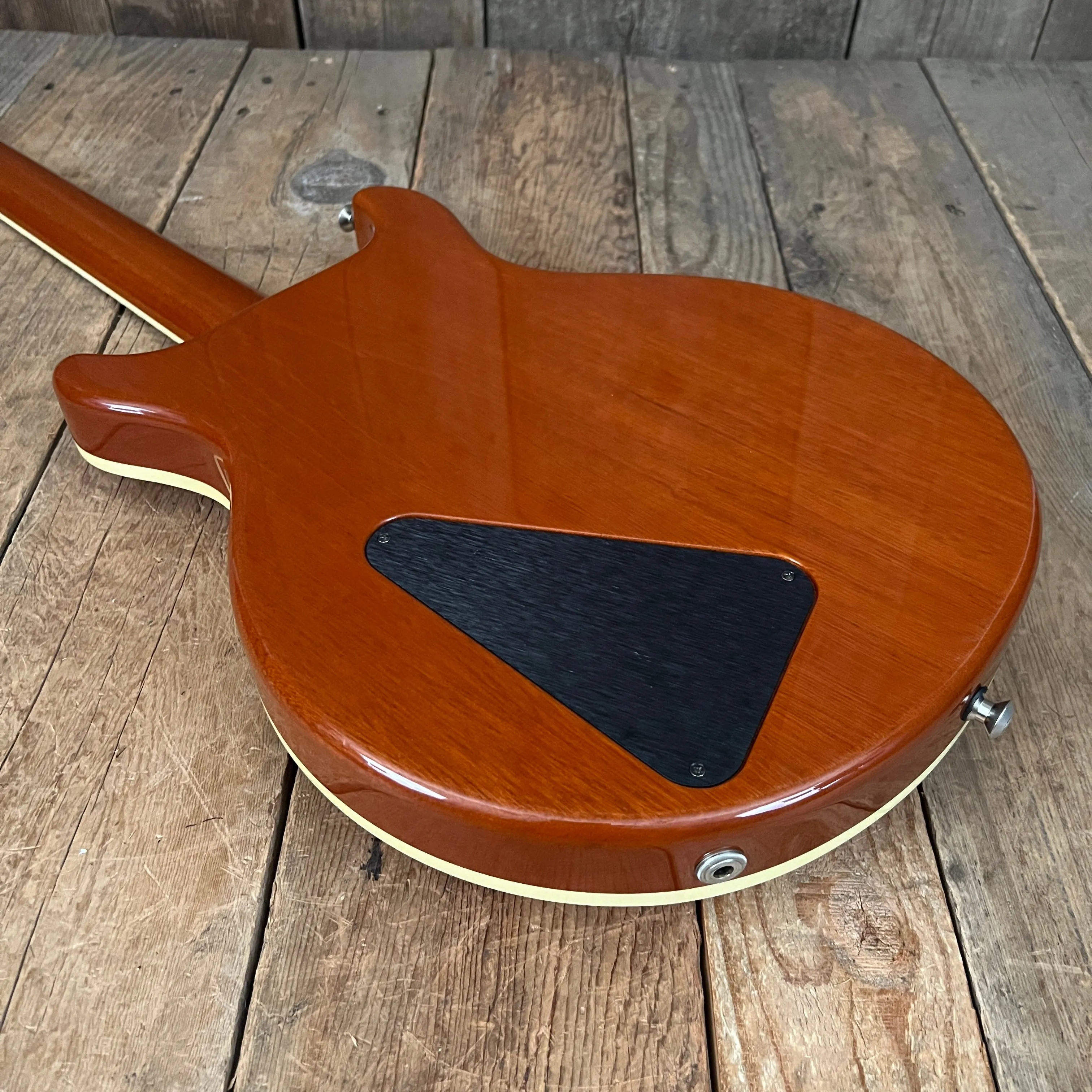 SOLD - Hamer Artist Custom 2004 Amber