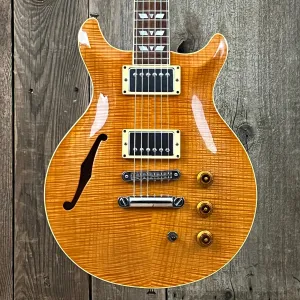 SOLD - Hamer Artist Custom 2004 Amber