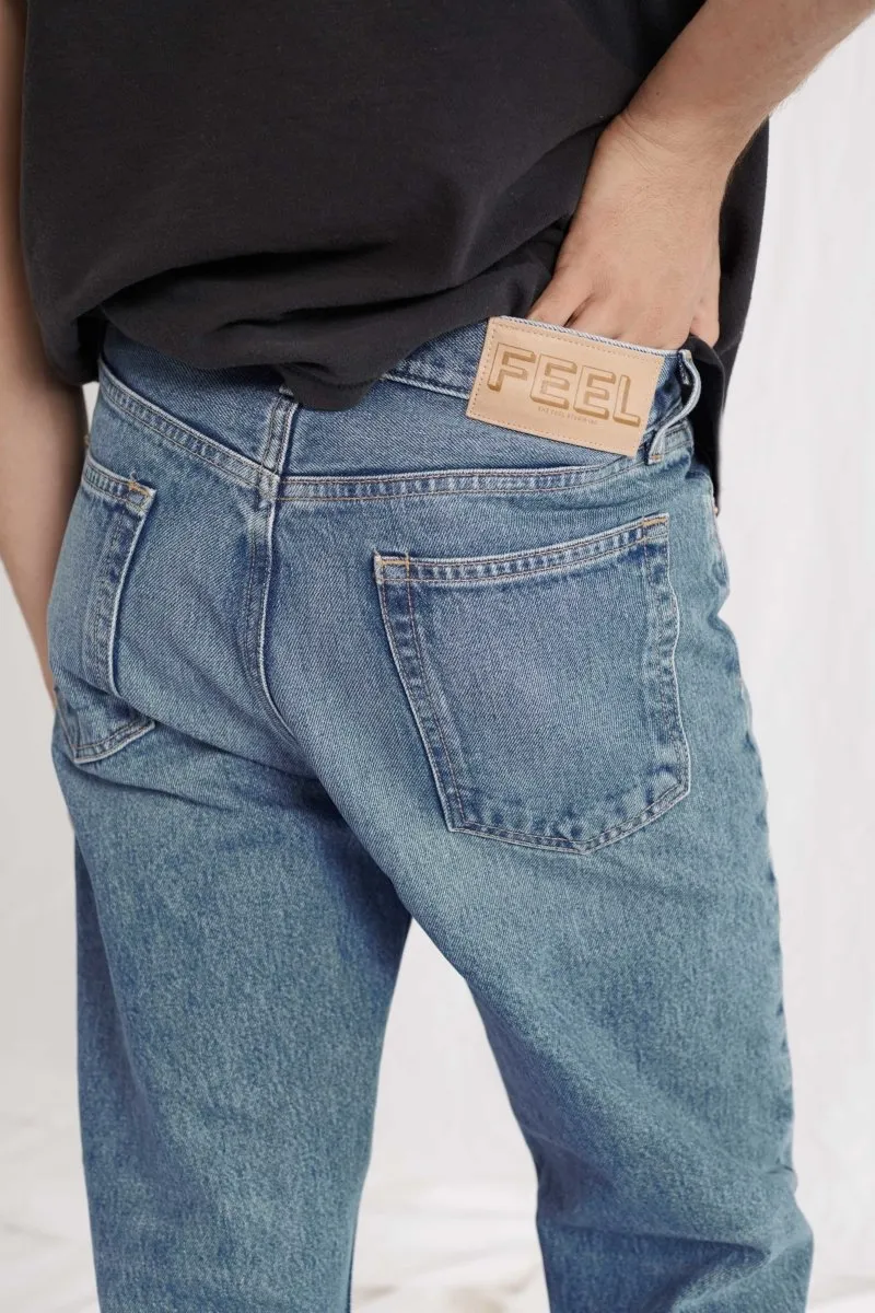 THE GENUINE JEAN