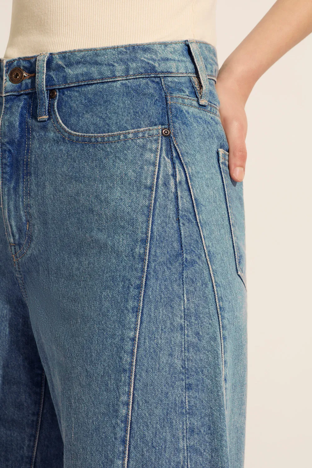 Utah Mid Barrel Leg Jean Heritage