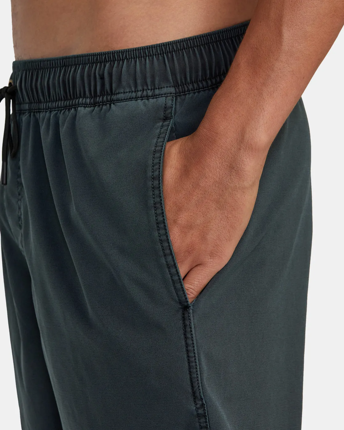 VA Pigment Elastic Boardshorts 17"
