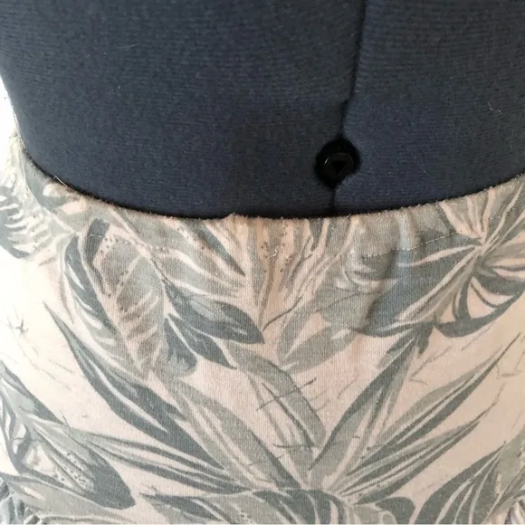 Vintage 80s 90s Coord Set Matching Top and Skirt Light Pink Grey Palm Leaves Med