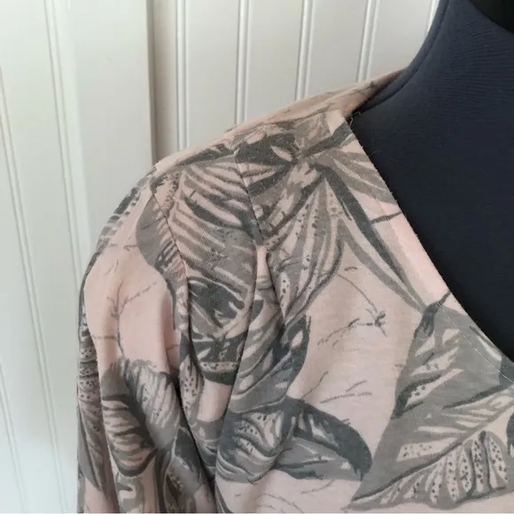 Vintage 80s 90s Coord Set Matching Top and Skirt Light Pink Grey Palm Leaves Med