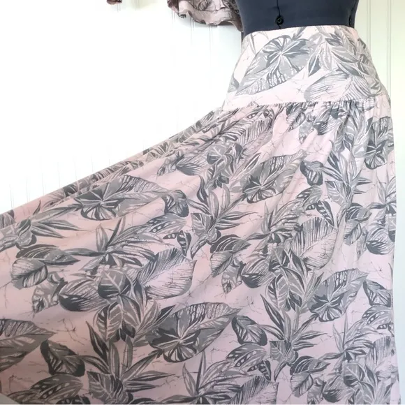 Vintage 80s 90s Coord Set Matching Top and Skirt Light Pink Grey Palm Leaves Med