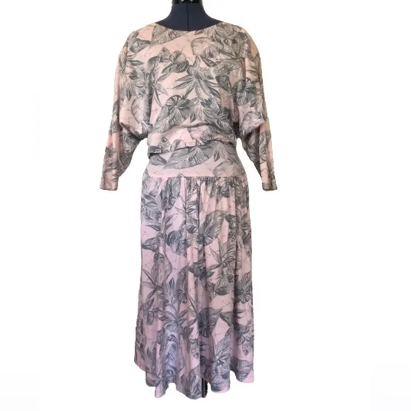 Vintage 80s 90s Coord Set Matching Top and Skirt Light Pink Grey Palm Leaves Med