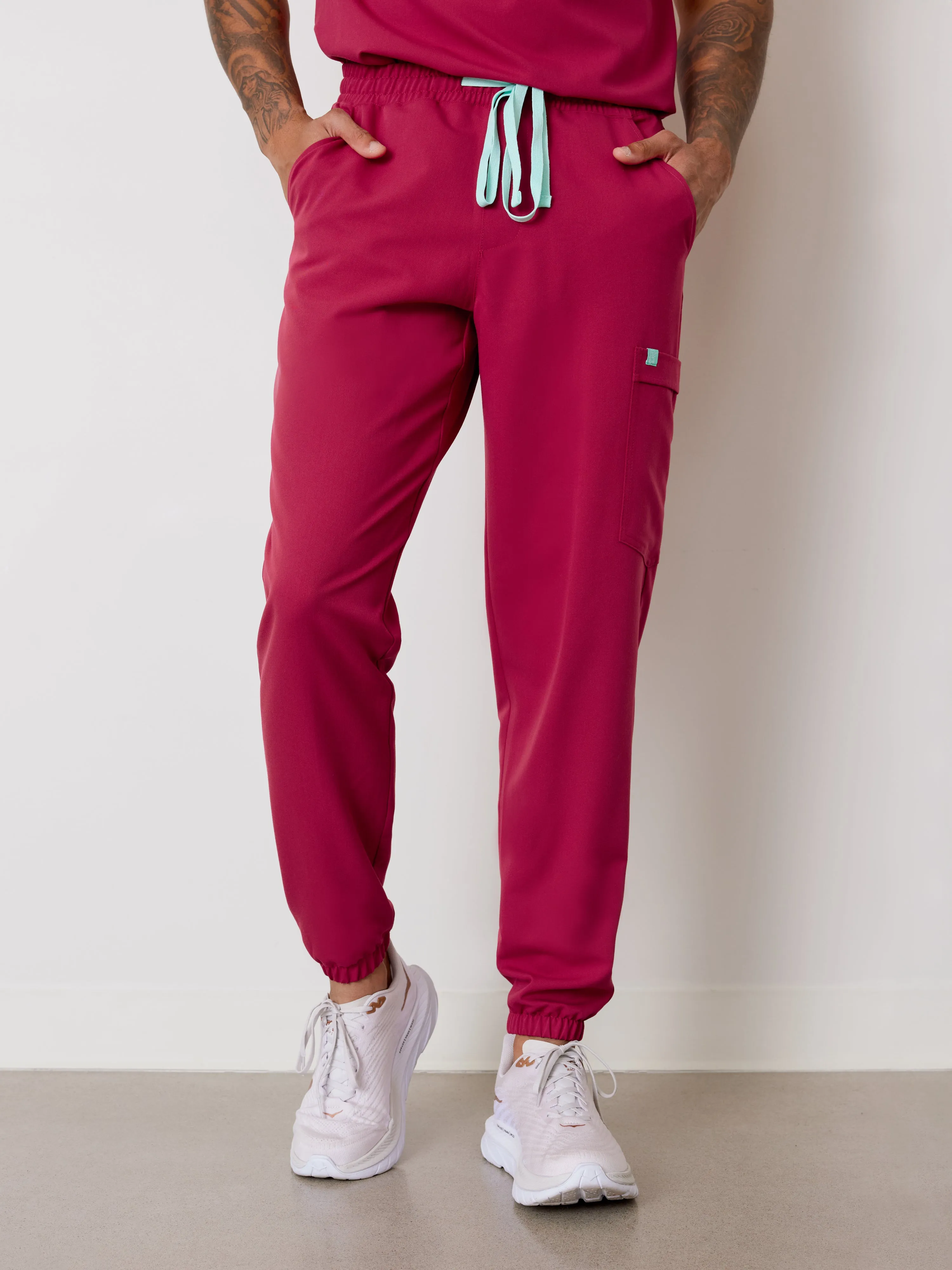 WILLIAM RE-GARDE™ - BAIE SAUVAGE - Men's Jogger Pants - SILVADUR™||WILLIAM RE-GARDE™ - BAIE SAUVAGE - Pantalon Jogger - SILVADUR™