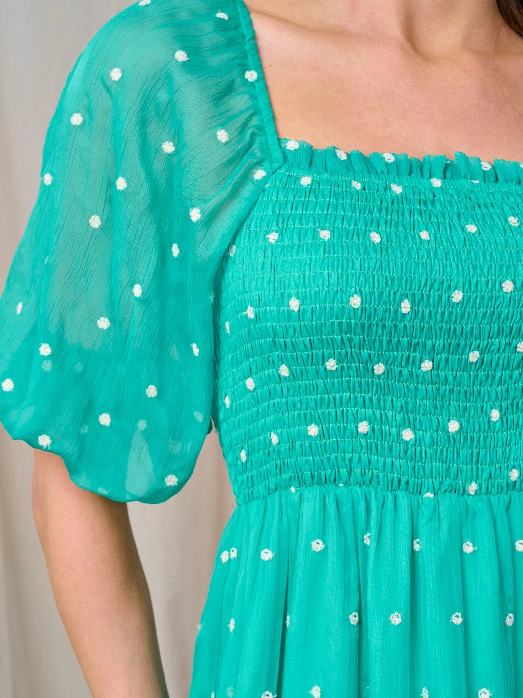 WOMEN'S SHORT PUFF SLEEVE SQUARE NECK SMOCK SWISS DETAILED MAXI DRESS