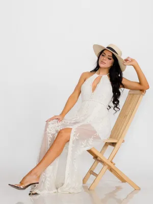 WOMEN'S SLEEVELESS HALTER NECK ALL OVER LACE MAXI DRESS