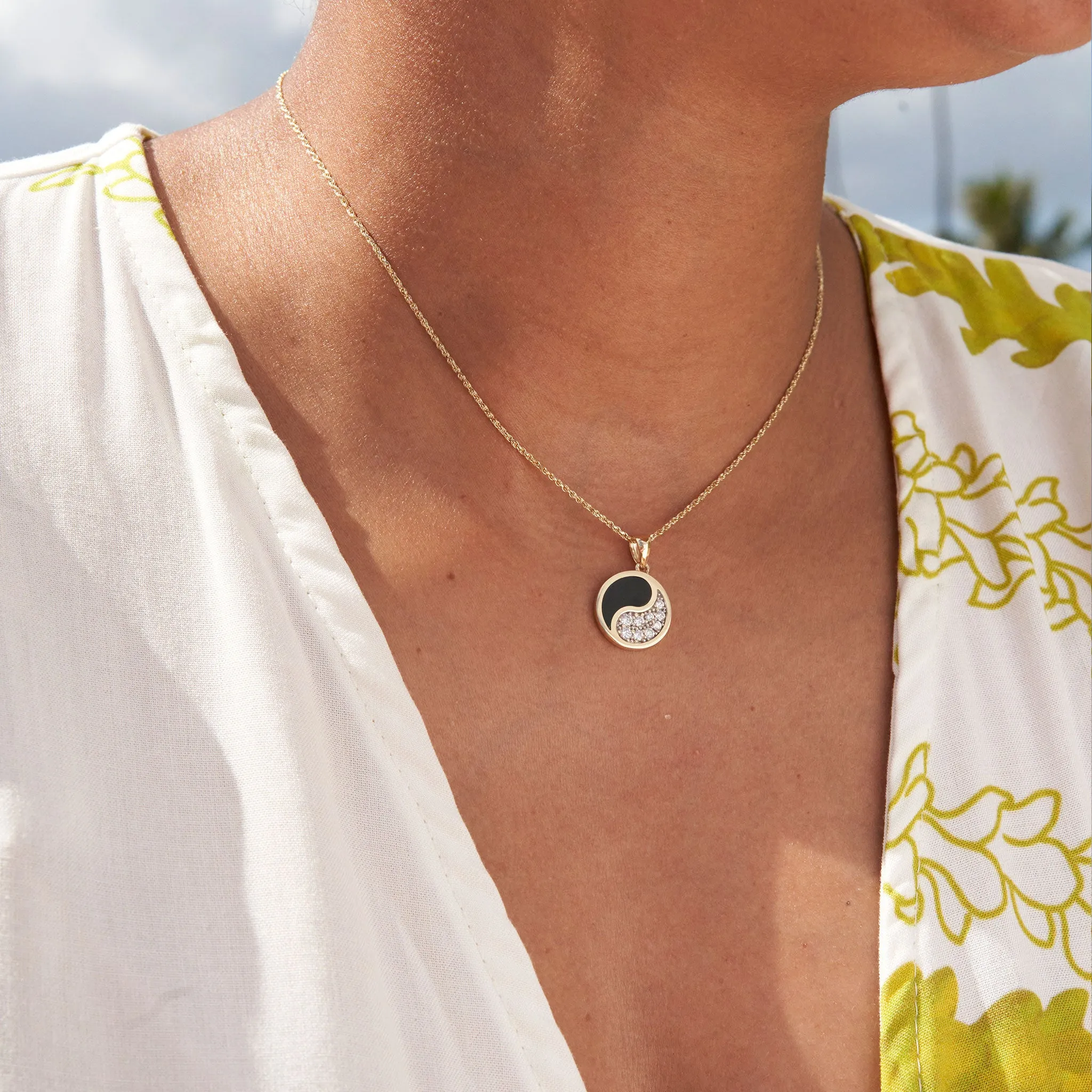 Yin Yang Black Coral Pendant in Gold with Diamonds - 15mm